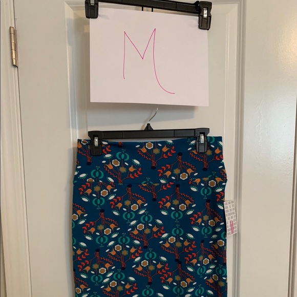 LuLaRoe Cassie Skirts - Picture 6 of 8
